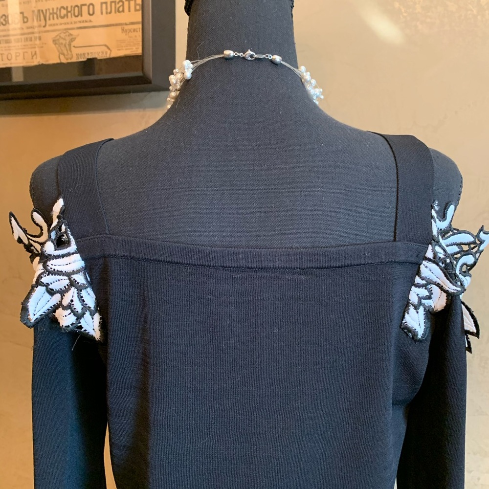 Cold shoulder top - Picture 4 of 6